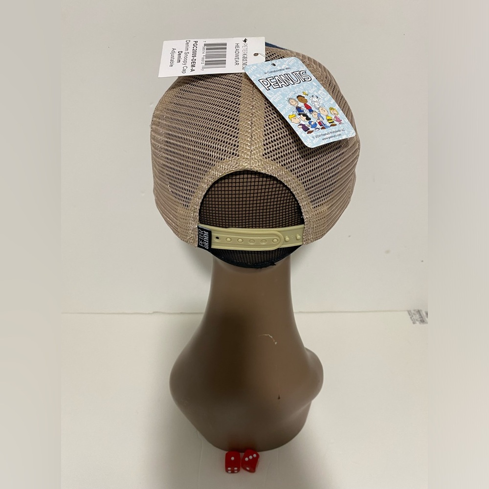 Peanuts Cartoon Collection, Adjustable snapback, Baseball Cap - Denim Snoopy NEW - Picture 3 of 5